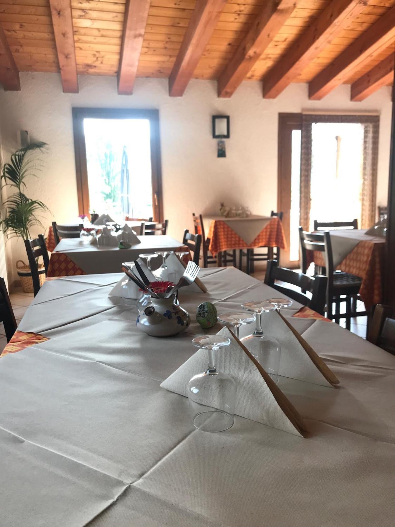 La Buca Delle Fate Ristorante Albergo Pievepelago Exteriör bild